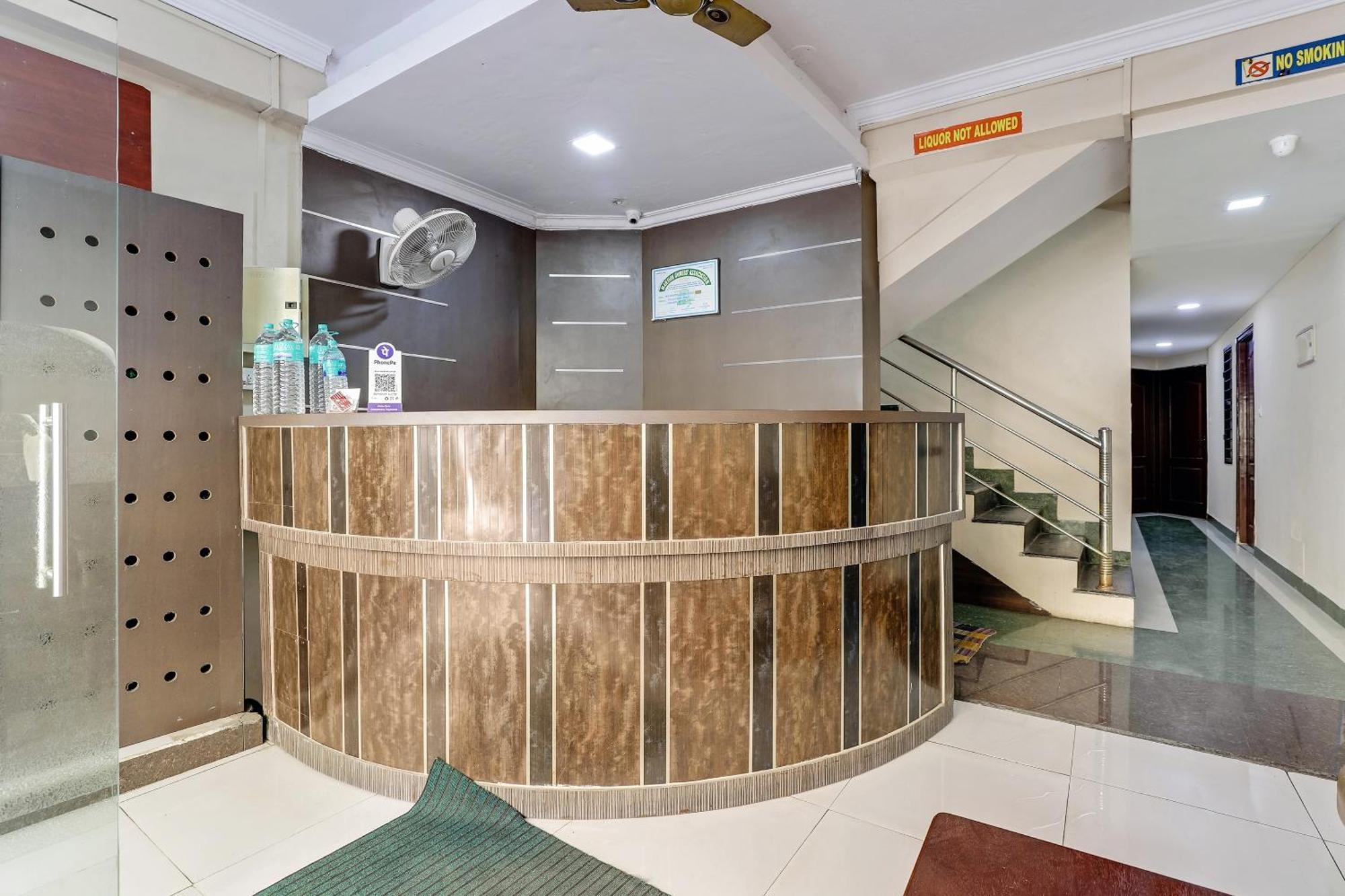 Spot On Grand Residency Hotel Chennai Exterior foto